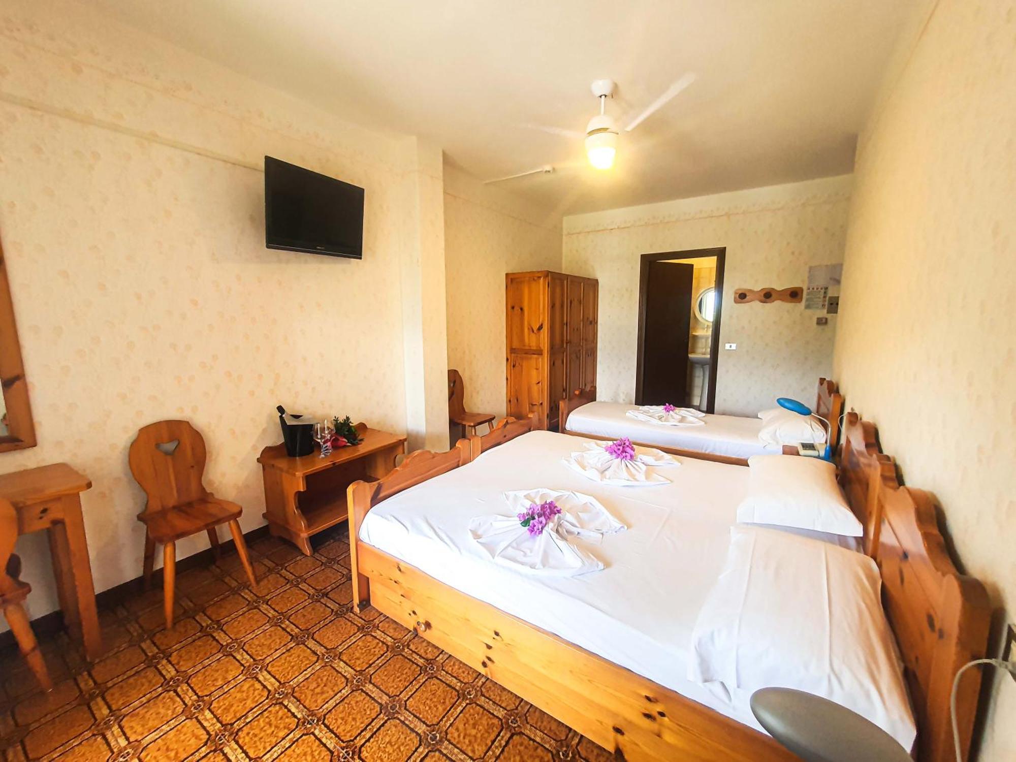 Residence Hotel Maxi Limone sul Garda Rum bild