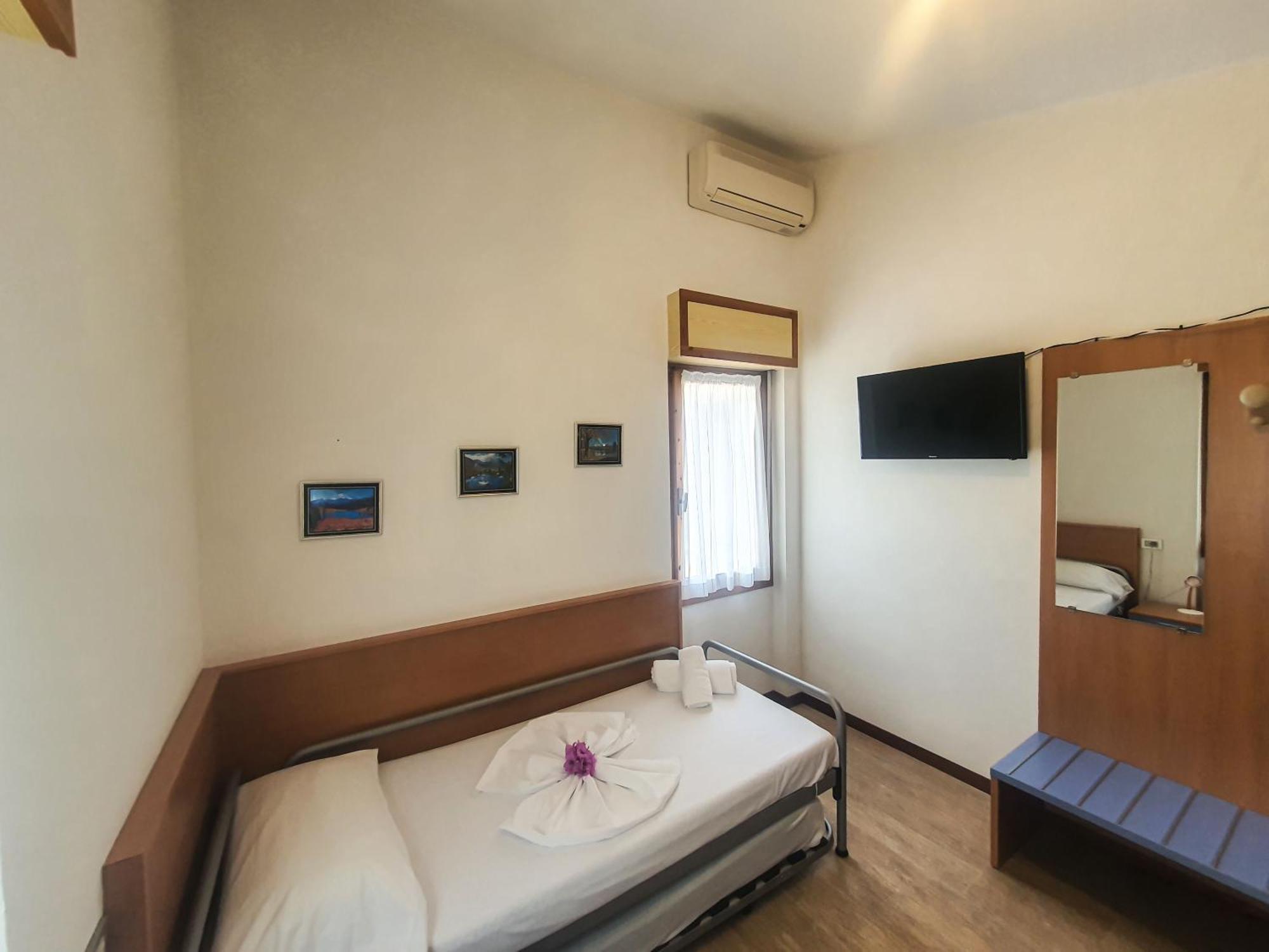 Residence Hotel Maxi Limone sul Garda Rum bild