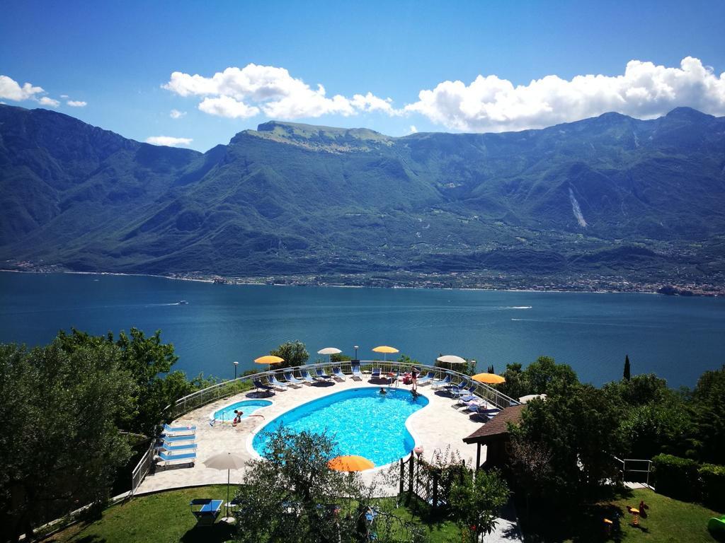 Residence Hotel Maxi Limone sul Garda Exteriör bild
