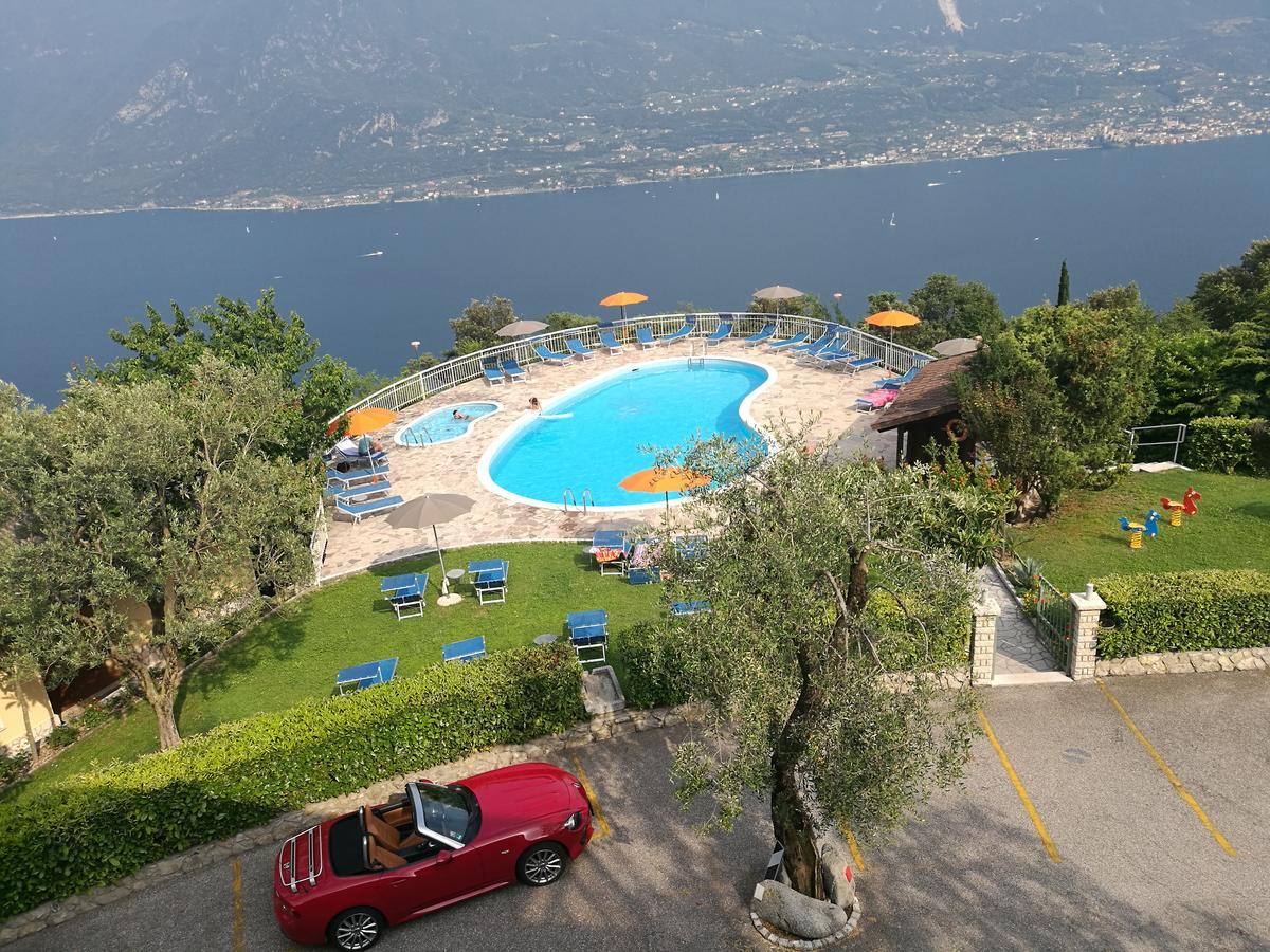 Residence Hotel Maxi Limone sul Garda Exteriör bild